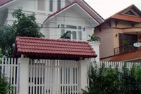 Phần lớn những căn biệt thự sang trọng dọc ven biển Mỹ Khê (Đà Nẵng) thuộc về các nhà Kl99ok phiên bản mới Hà Nội

