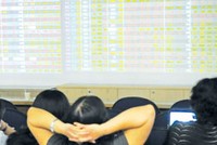 Giá CP xuống thấp nhưng NĐT vẫn thờ ơ