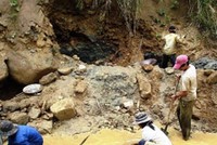 Một điểm khai thác vàng trái phép tại miền núi Quảng Nam