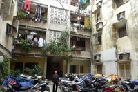 Hà Nội: Căn hộ chung cư cũ "hở ra là hết"