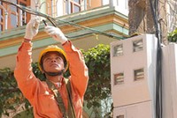 Câu chuyện lương, thưởng cao trong khi vẫn Kl992 VIP Trang Chủ 2026 thua lỗ của EVN khiến dư luận bức xúc - Ảnh: Vnexpress