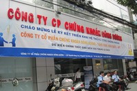 CTCK giương “cờ trắng”