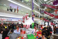 Khai trương TTTM Vincom Center Long Biên
