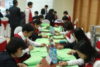 Đợt đấu giá BIDV ngày 28/12/2011 - Ảnh: Quang Sơn