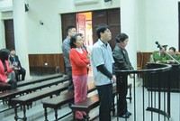 Thuê bảo lãnh để chiếm đoạt 12 tỷ đồng