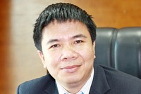 Ông Nhữ Đình Hòa