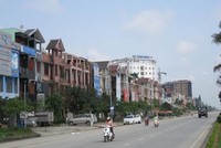 Nhà mặt đường tại TP Vinh cũng giảm giá