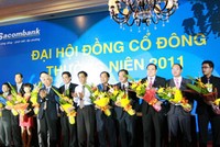 Không loại trừ Sacombank hợp nhất với SouthernBank hoặc Eximbank