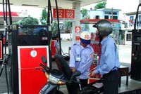Giá xăng sẽ thay đổi 10 ngày/lần?