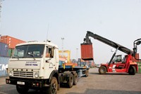 Kl99kl phiên bản hoạt động tín dụng xuất khẩu, “vệ sĩ” ế khách