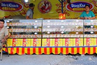 Suy thoái vẫn đua làm bánh trung thu bạc triệu