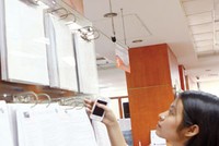 UBCK yêu cầu hai sở GDCK báo cáo DN chậm công bố thông tin