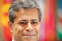 Ông Sanjay Kalra