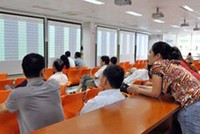 TTCK Việt Nam: Lợi hại và... tai hại