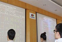 Thị giá của hai quỹ ETF đều giao dịch cao hơn NAV 