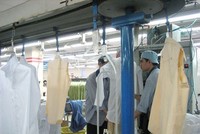 Mục tiêu của công ty cổ phần May 10 là củng cố quan hệ với khách hàng cũ và tìm kiếm thêm khách hàng mới cho cả những năm tới. 	