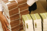 Khách mua Kl99kl phiên bản hoạt động bất ngờ được tặng tiền tỷ