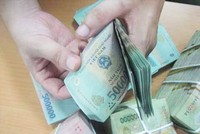 Thua lỗ, lãnh đạo DN vẫn thu tiền tỷ