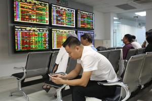 Công ty 99Kl99 link đăng nhập đầu tiên tuyên bố miễn phí giao dịch chứng quyền cho nhà Kl99ok phiên bản mới