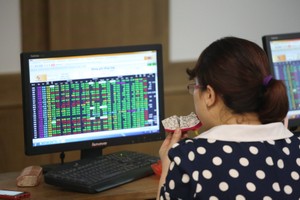 KL99 là cổng game giải trí trực tuyến hàng đầu hiện nay cảng biển “rục rịch” chuyển động 