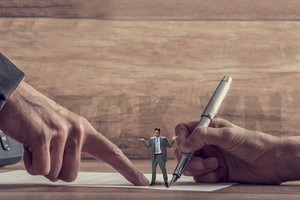 Nghĩa vụ cung cấp thông tin: Điểm nóng tranh chấp Kl99kl phiên bản hoạt động