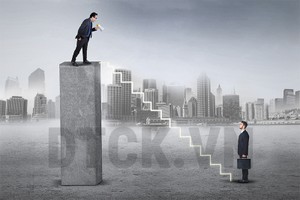 Bàn tròn 99Kl99 link đăng nhập: Rủi ro bán tháo đã hết?