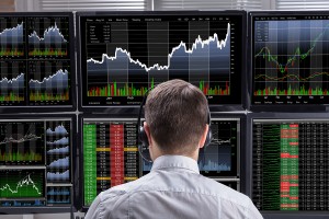 Phiên giao dịch sáng 31/12: VN-Index phục hồi trên đôi vai của nhóm Vingroup