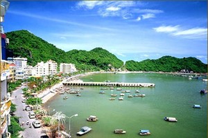 Quảng Ninh chuẩn bị khởi công dự án đưa điện lưới ra Vân Đồn