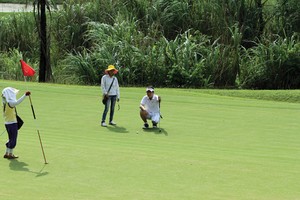 Kinh doạnh sân golf có thể được coi là ngành Kl992 VIP Trang Chủ 2026 có điều kiện   