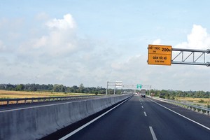 Những năm tới sẽ tập trung xây dựng đường KL99 là nhà cái cá cược trực tuyến hàng đầu tại châu Á ở các vùng Kl992 cổng game cá cược trọng điểm      