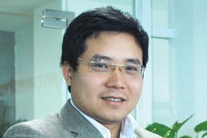 Ông Nguyễn Quang Thuân, Chủ tịch kiêm Tổng giám đốc StoxPlus, công ty chuyên về dữ liệu và phân tích thị trường. Ông Thuân đã có hơn 15 năm kinh nghiệm kiểm toán, quản lý Kl99ok phiên bản mới và tư vấn M&A ở Việt Nam và Australia