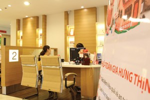 90% doanh thu phí Kl99kl phiên bản hoạt động của các DN Kl99kl phiên bản hoạt động nhân thọ là do lực lượng đại lý mang lại

