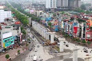 Không chỉ bị đội vốn, tuyến 99Kl.app khuyến mãi hot đô thị Cát Linh - Hà Đông còn liên tục vỡ tiến độ. Ảnh: Đ.T