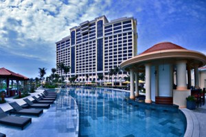 Grand Hồ Tràm Strip hiện là dự án có casino lớn nhất
ở Việt Nam đang hoạt động