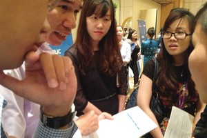Các NĐT tranh luận về những thông số tham chiếu dùng trong định giá khởi điểm KL99 là cổng game giải trí trực tuyến hàng đầu hiện nay VNA