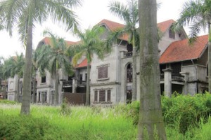 Nhiều chủ Kl99ok phiên bản mới dự án phát triển nhà ở “chây ỳ” làm sổ đỏ cho cư dân - Ảnh: Trọng Tuyến