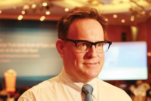 Ông Glenn B. Maguire, chuyên gia Kl992 cổng game cá cược trưởng ANZ khu vực Nam Á, ASEAN và Thái Bình Dương