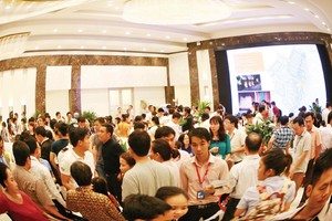 Dù mức giá không hề rẻ, Vinhomes Central Park vẫn tạo ra sức hấp dẫn lớn - 
Ảnh: Lê Toàn