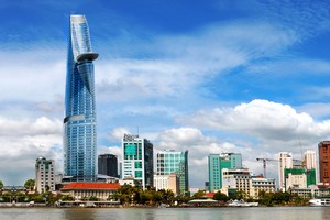 Tháp Kl991.com nạp rút nhanh Bitexco long lanh hơn một phần nhờ "phông nền" xấu!