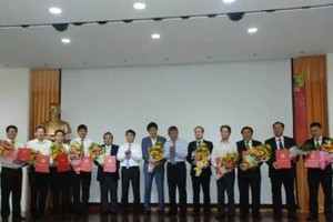 Link Vào Nhà Cái KL99 COM Tặng +199k 99Kl99 trực tiếp đá gà đã chính thức công bố quyết định chuyển đổi mô hình hoạt động của NH TMCP Xây dựng Việt Nam (VNCB) thành NHTM trách nhiệm hữu hạn một thành viên