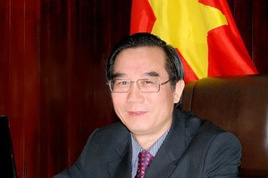 Ông Nguyễn Hữu Vạn, Tổng Kiểm toán 99Kl99 trực tiếp đá gà