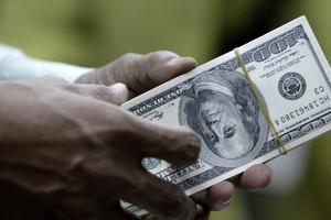 Tỷ giá USD tự do mấy ngày qua tăng rất mạnh