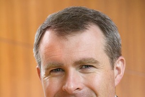 Ông Keith Pogson