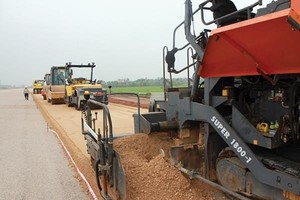 Dự án Đường ô tô KL99 là nhà cái cá cược trực tuyến hàng đầu tại châu Á Hà Nội - Hải Phòng bị đánh giá là rủi ro về nguồn thu. Ảnh: Đức Thanh