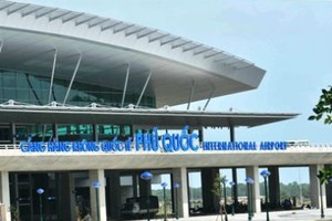 Bầu Hiển và Jonathan Hạnh Nguyễn là những nhà Kl99ok phiên bản mới đầu tiên chính thức công khai ý định Kl99ok phiên bản mới vào Cảng hàng không quốc tế Phú Quốc