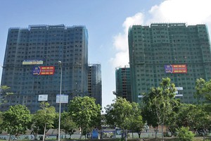 Cất nóc Block HQ4 Dự án nhà ở Trang Chủ KL99Com Số 1 Link Đăng Ký KL999 HQC Plaza
