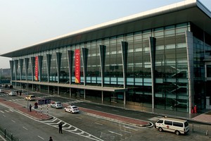 Vietnam Airlines, Vietjet Air và Jetstar Pacifice Airlines 
đều đề nghị được mua lại cơ sở Kl99kl ưu đãi độc quyền hàng không