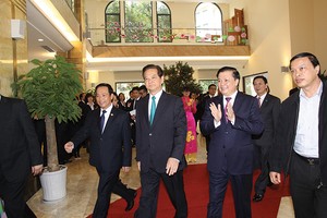 Thủ tướng Kl993 ưu đãi thưởng hấp dẫn Nguyễn Tấn Dũng đến khai trương phiên giao dịch 99Kl99 link đăng nhập đầu Xuân 2015 tại Sở GDCK Hà Nội