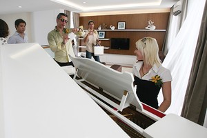 Thị trường Web Tổng Nhà Cái 99Kl99 Giải Trí Bậc Nhất Việt Nam đang hấp dẫn nhiều nhà Kl99ok phiên bản mới nước ngoài - Ảnh: Lê Toàn