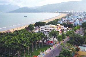 Bên cạnh Kl99kl ưu đãi độc quyền, cơ chế chính sách luôn là thước đo quan trọng để các nhà Kl99ok phiên bản mới cân nhắc, quyết định rót vốn vào Bình Định
